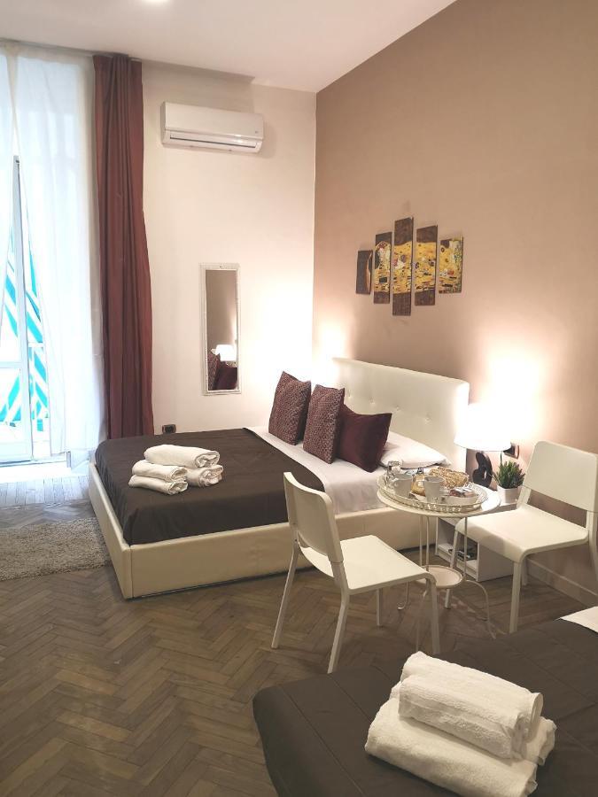 Bed and Breakfast Domus Luigi Leone Neapol Exteriér fotografie