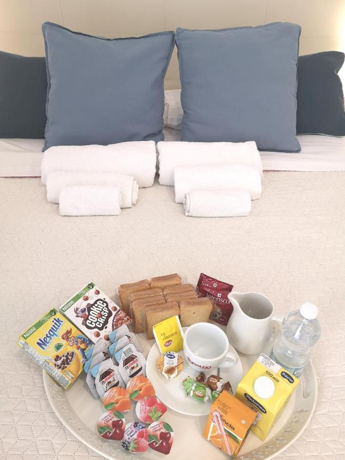 Bed and Breakfast Domus Luigi Leone Neapol Exteriér fotografie