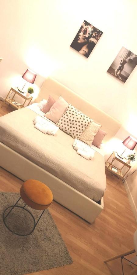 Bed and Breakfast Domus Luigi Leone Neapol Exteriér fotografie